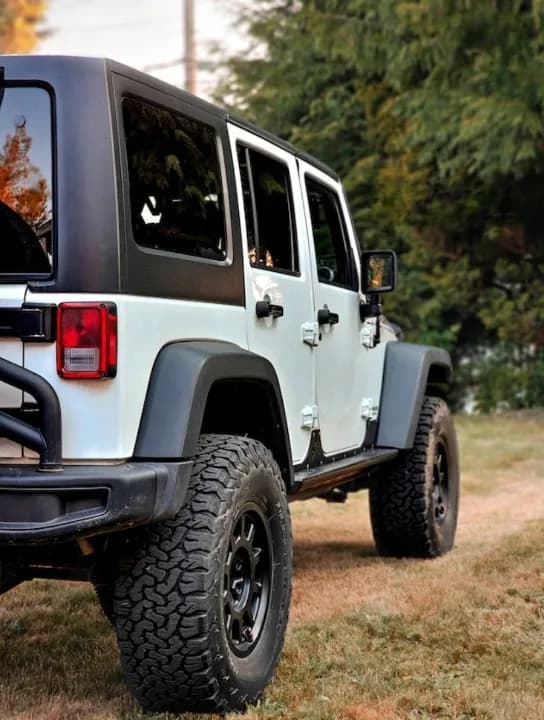 Jeep and mount